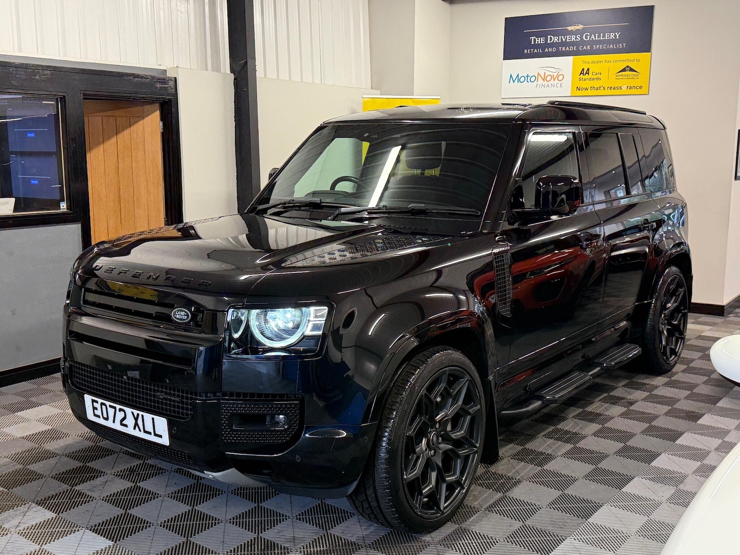 Used Land Rover Defender 2022 for sale - 76645655: Photo 12