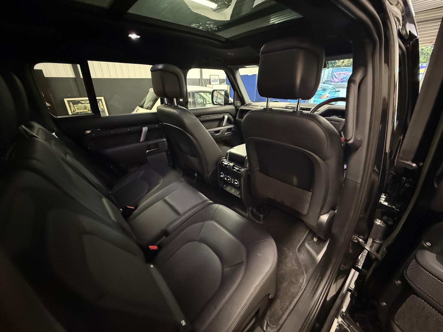 Used Land Rover Defender 2022 for sale - 76645655: Photo 16