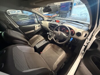 Used Peugeot Partner Tepee 2014 for sale - 77279956: Photo