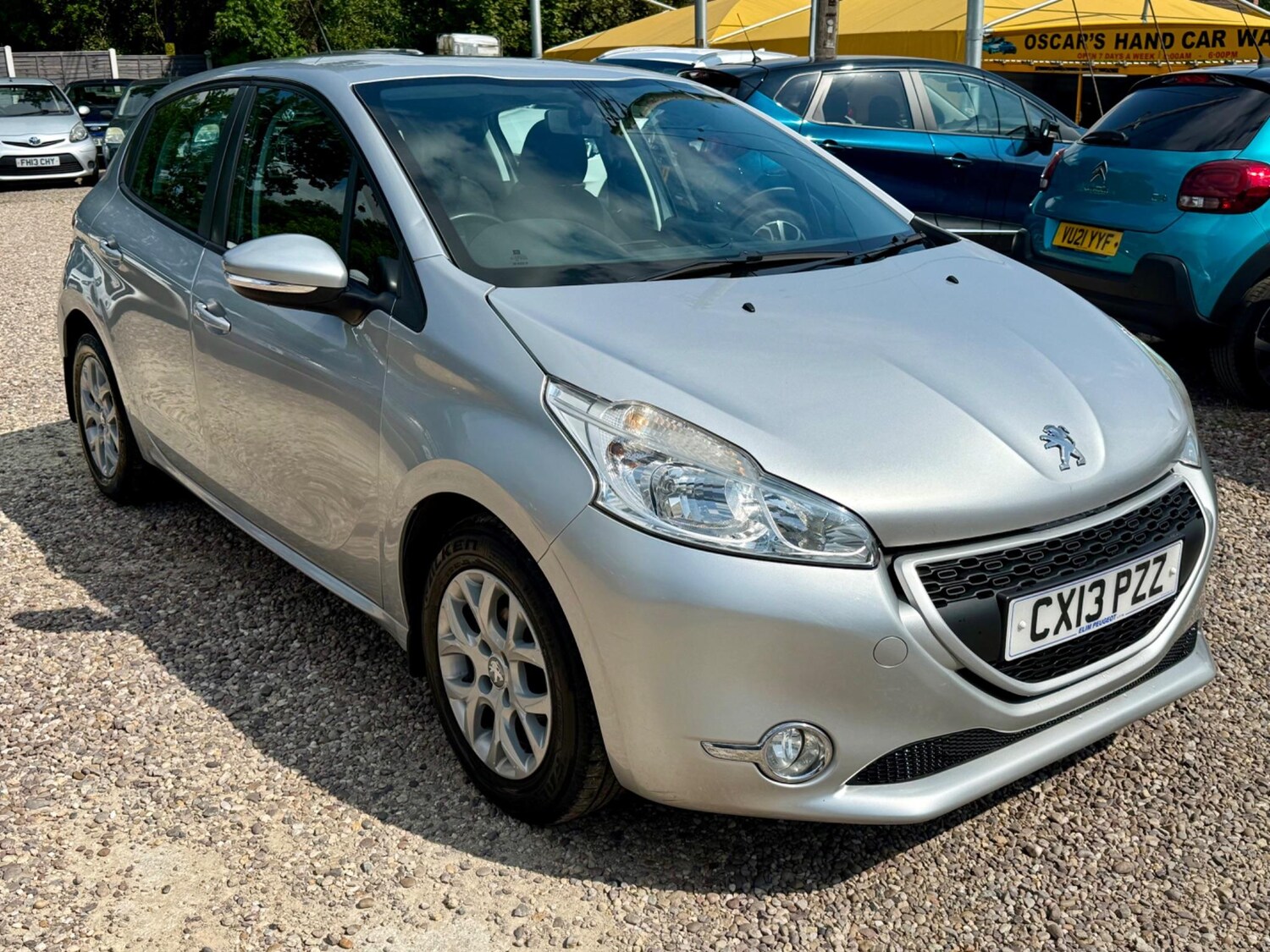 Used Peugeot 208 2013 for sale - 77191980: Photo 3