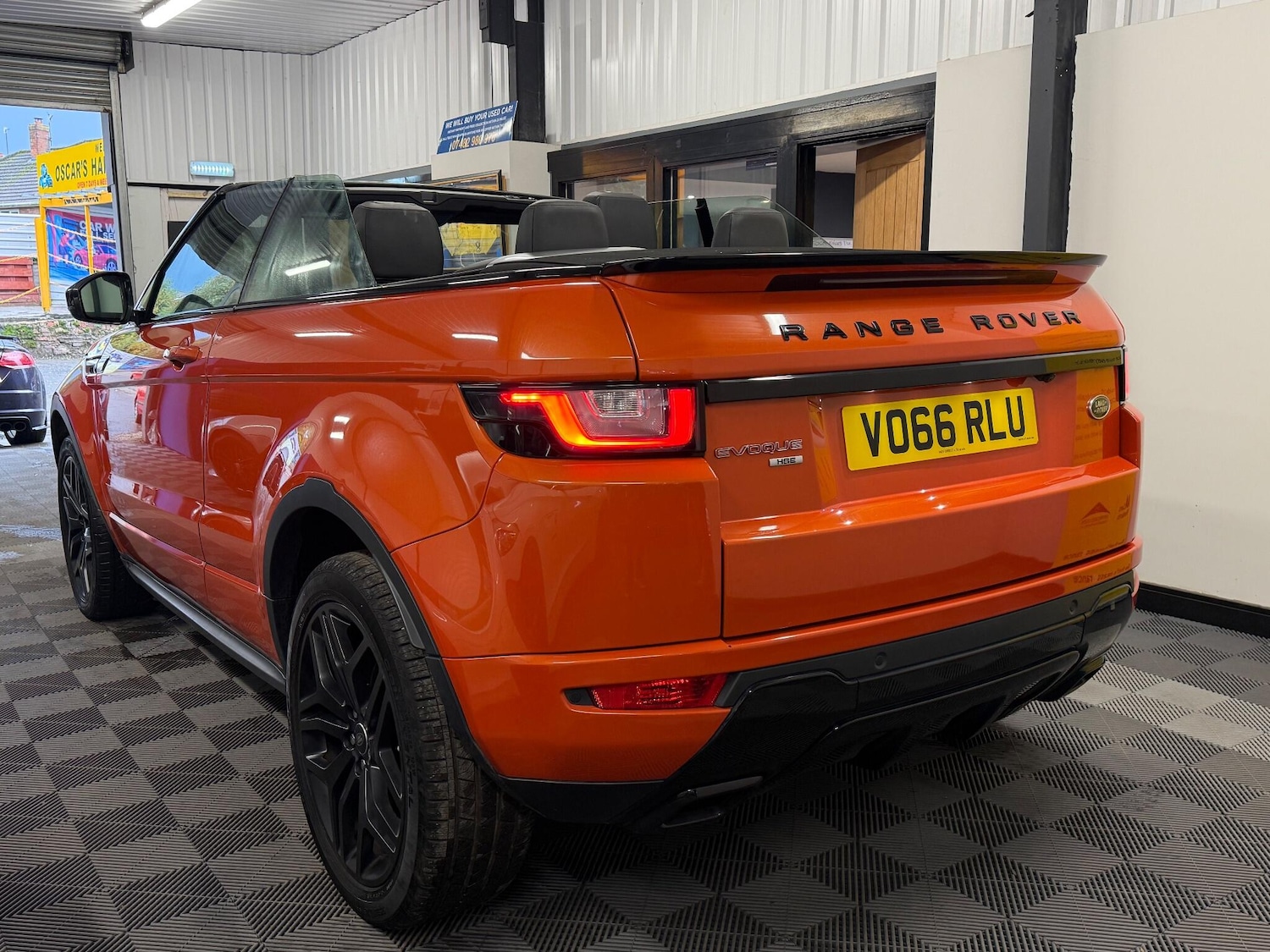 Used Land Rover Range Rover Evoque 2016 for sale - 76371615: Photo 2