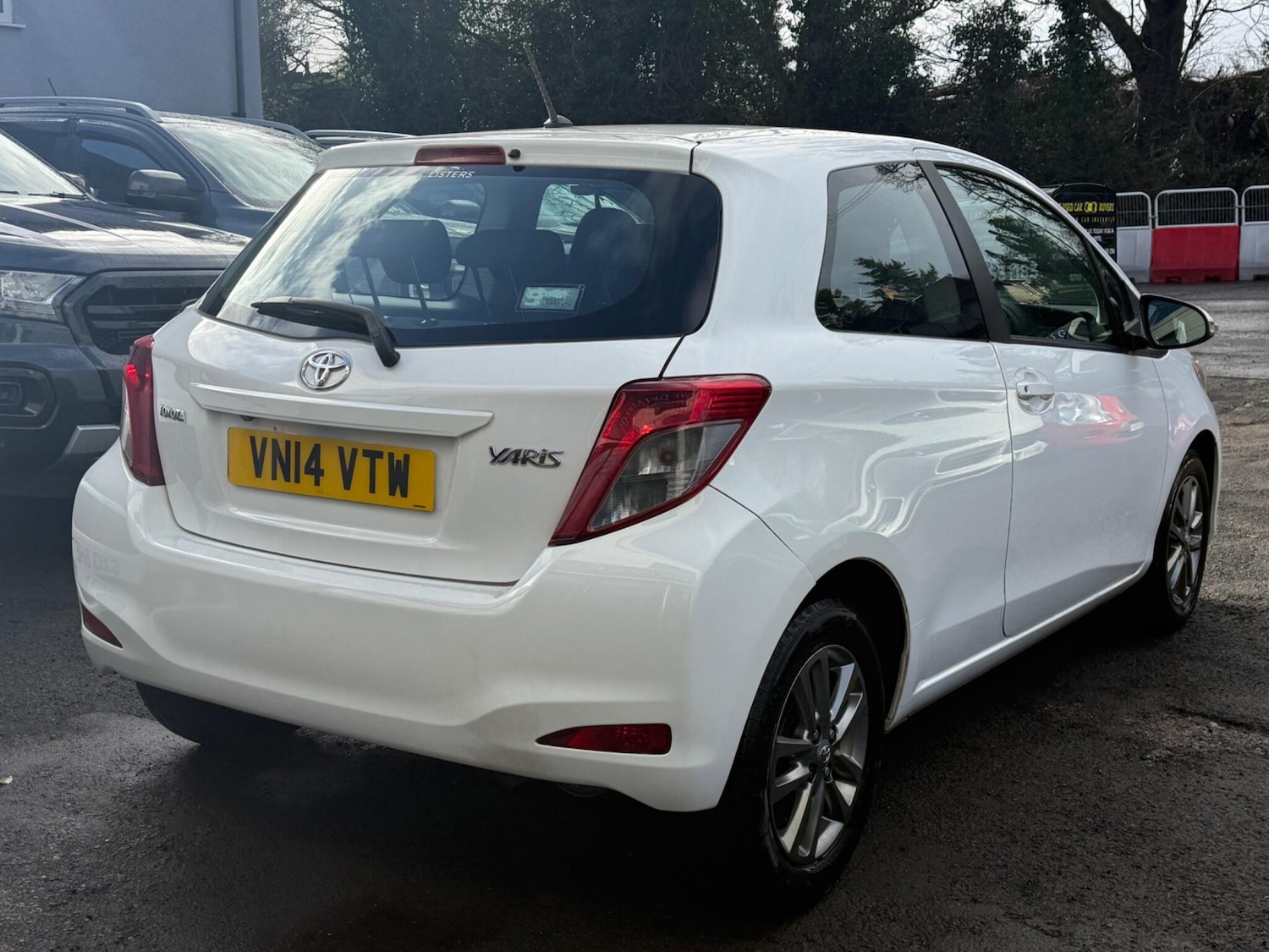 Used Toyota Yaris 2014 for sale - 77646131: Photo 3