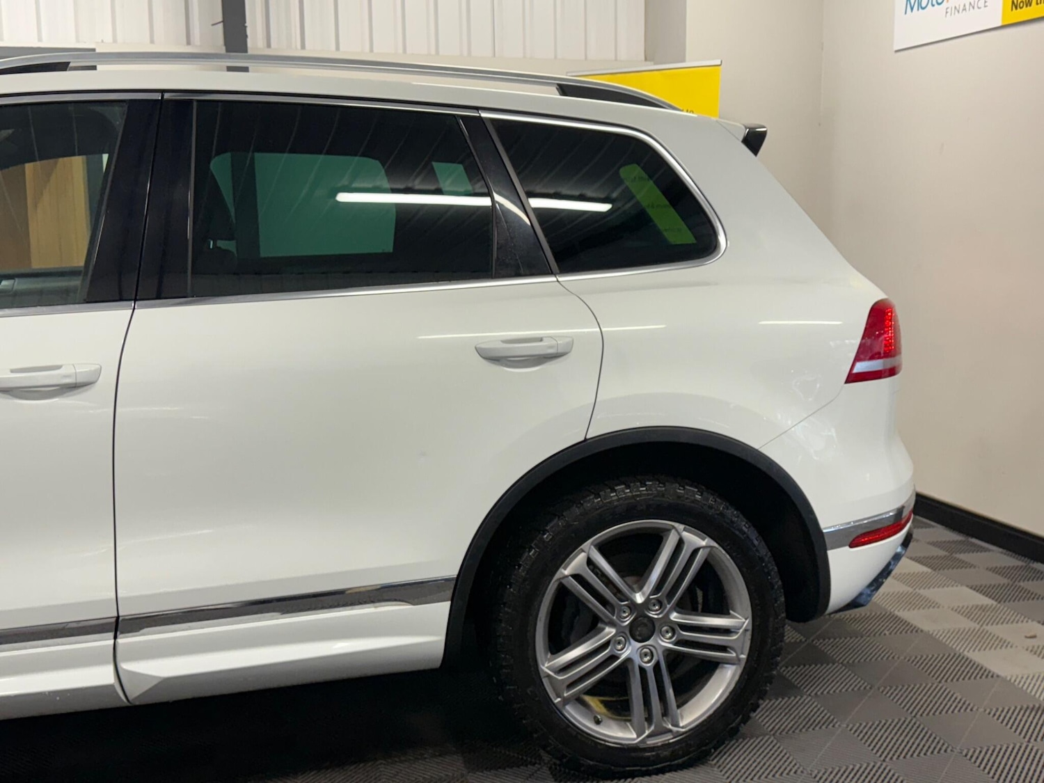 Used Volkswagen Touareg 2015 for sale - 76926465: Photo 13