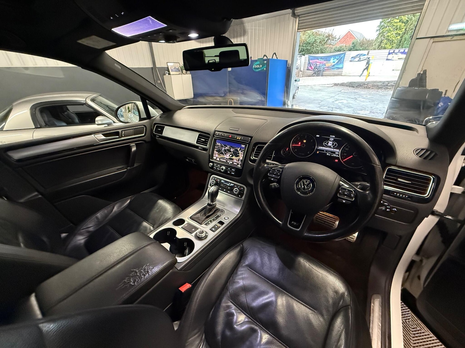 Used Volkswagen Touareg 2015 for sale - 76926465: Photo 17