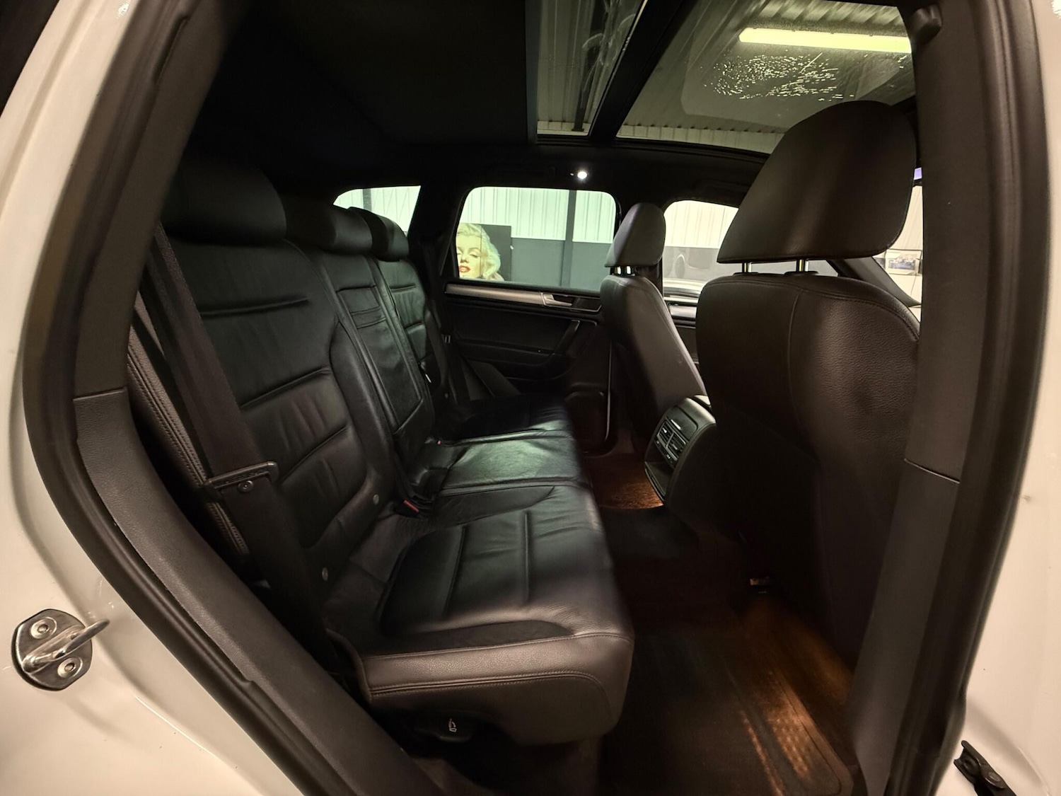 Used Volkswagen Touareg 2015 for sale - 76926465: Photo 21