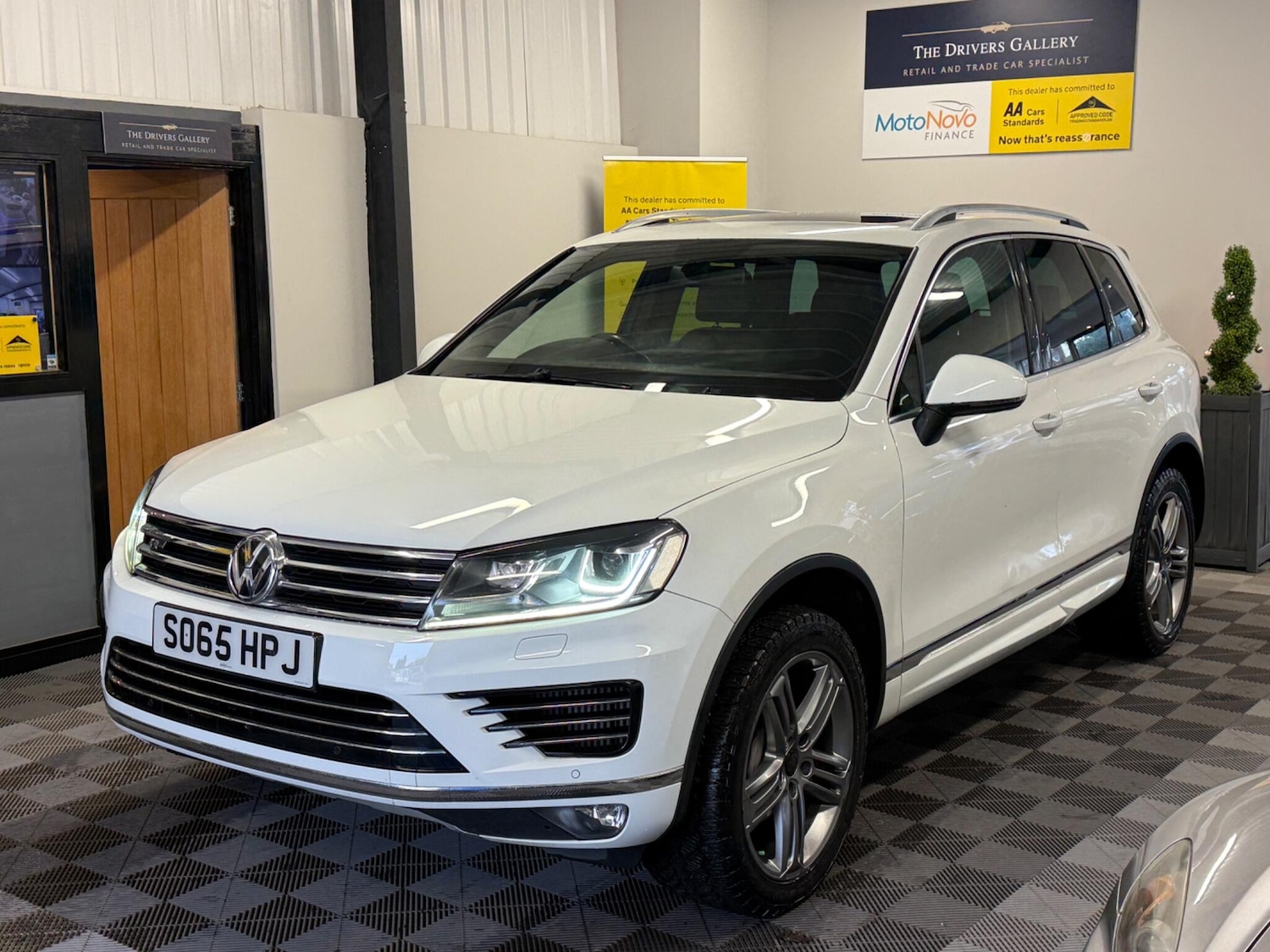 Used Volkswagen Touareg 2015 for sale - 76926465: Photo 3