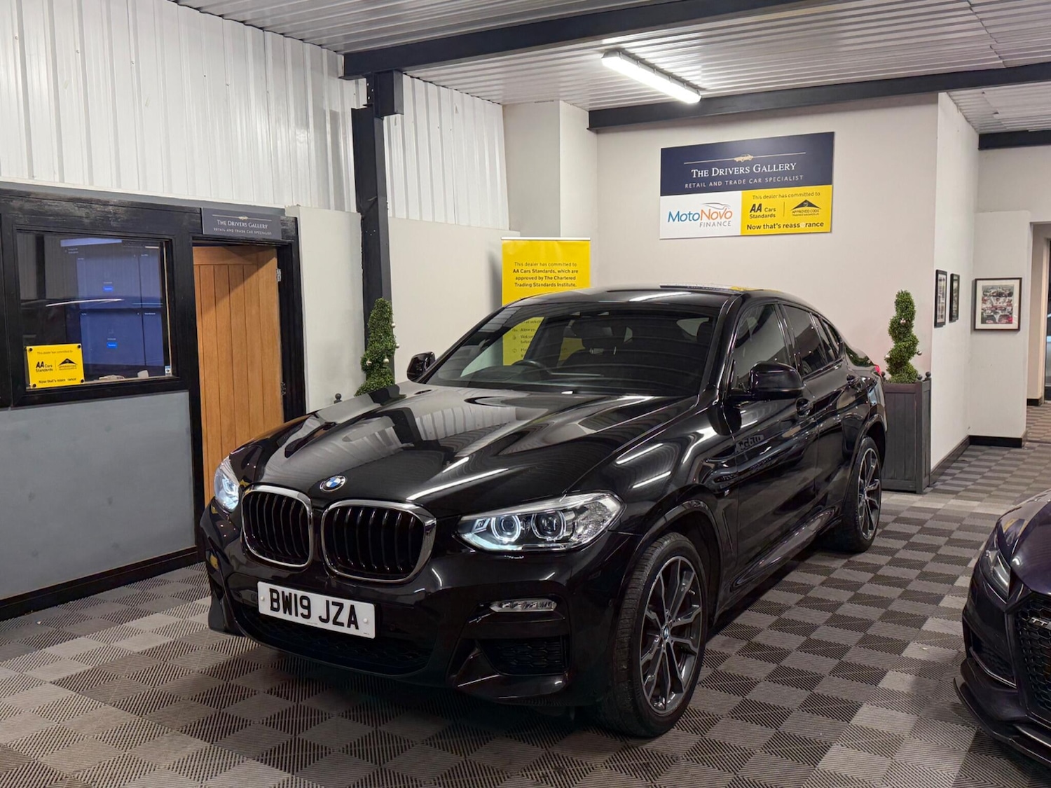 Used BMW X4 2019 for sale - 76765625: Photo 1