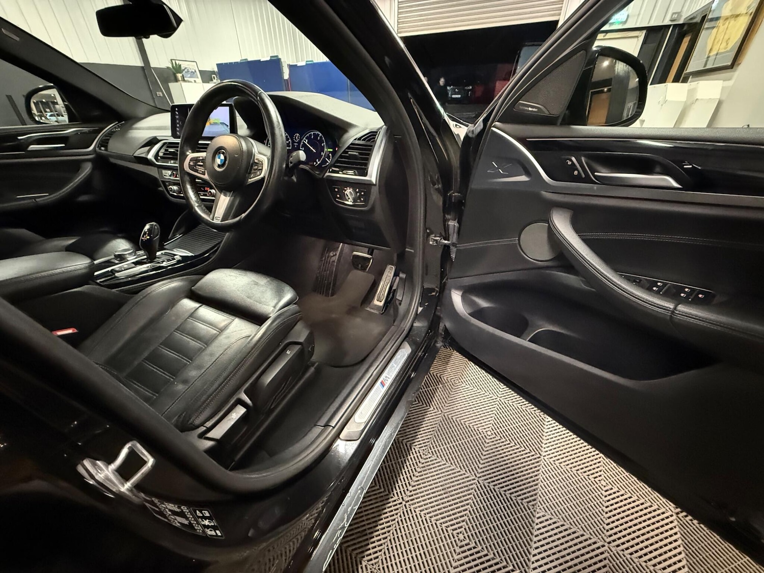 Used BMW X4 2019 for sale - 76765625: Photo 21