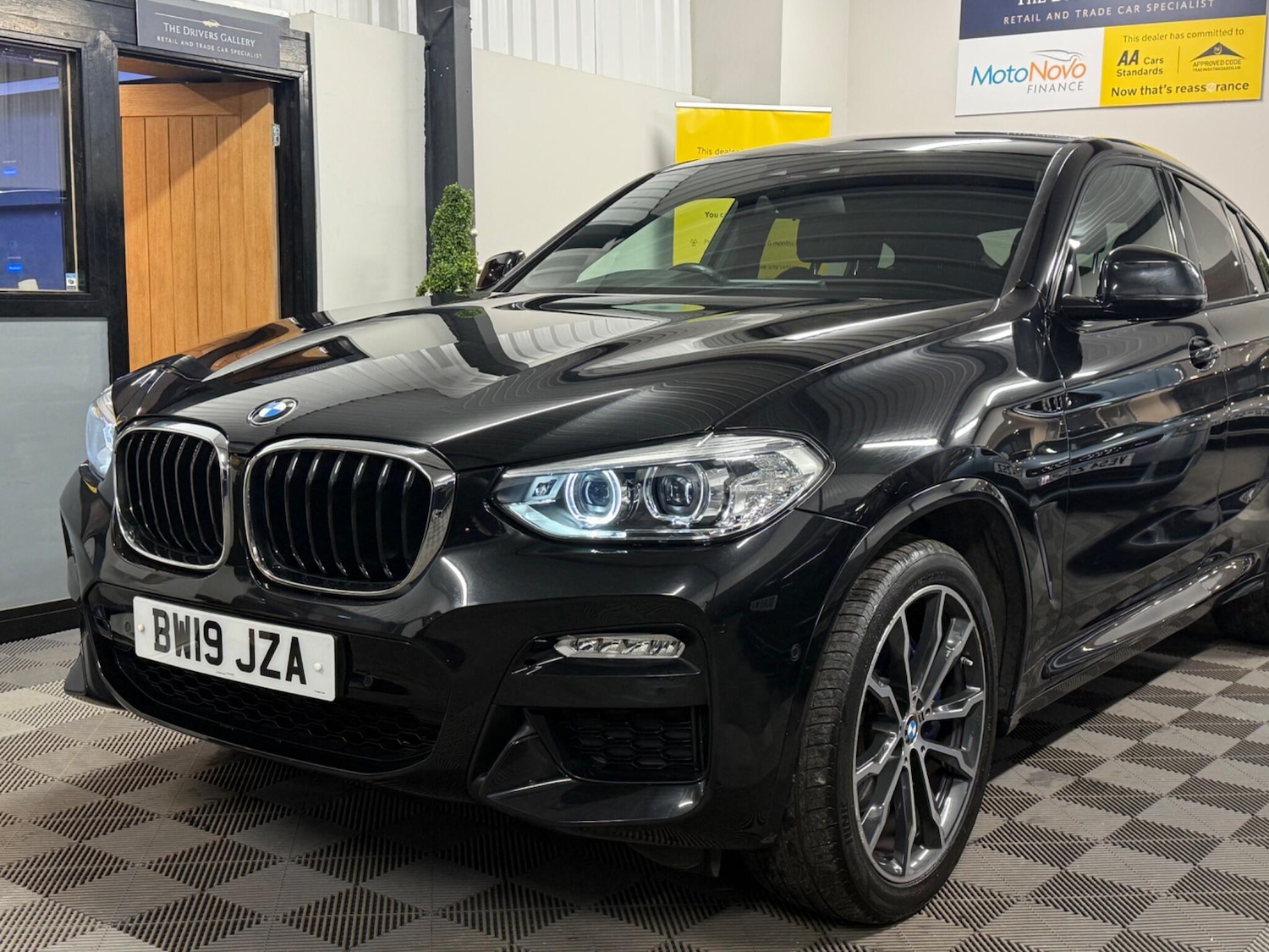 Used BMW X4 2019 for sale - 76765625: Photo 4
