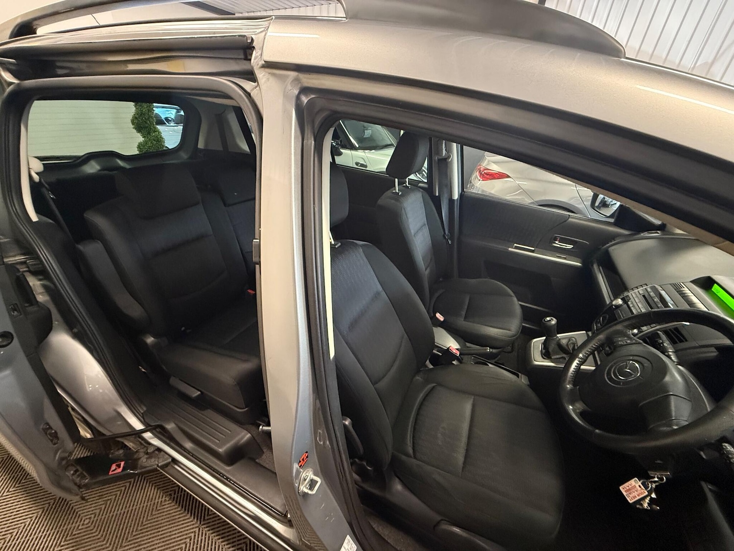 Used Mazda Mazda5 for sale - 78115390: Photo 10