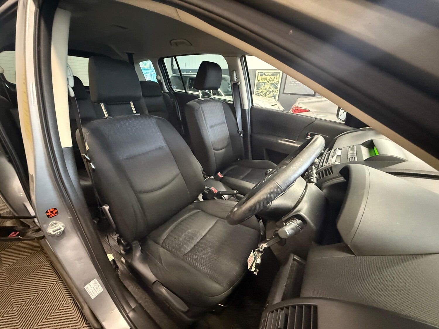 Used Mazda Mazda5 for sale - 78115390: Photo 6