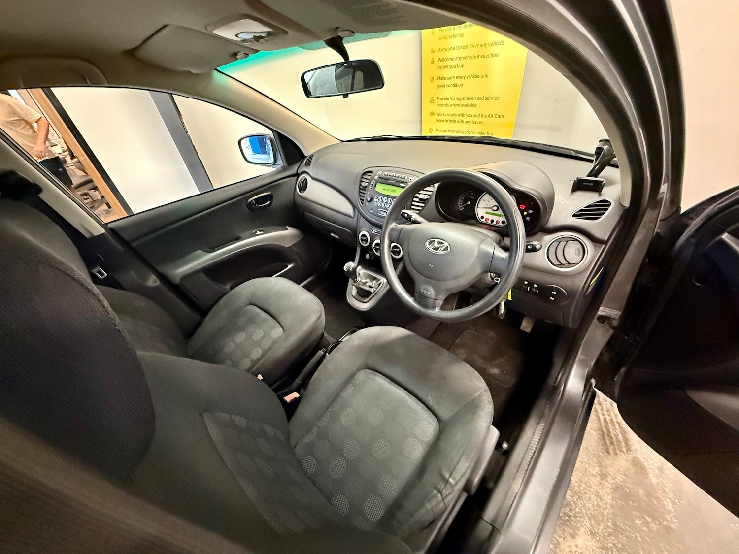 Used Hyundai i10 2009 for sale - 76645529: Photo 4