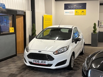 Used Ford Fiesta 2015 for sale - 78830680: Photo