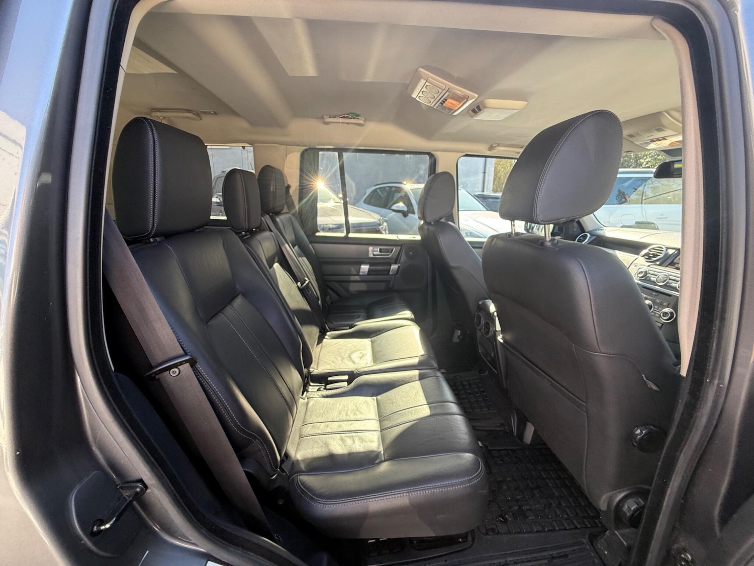 Used Land Rover Discovery 4 for sale - 77924930: Photo 15