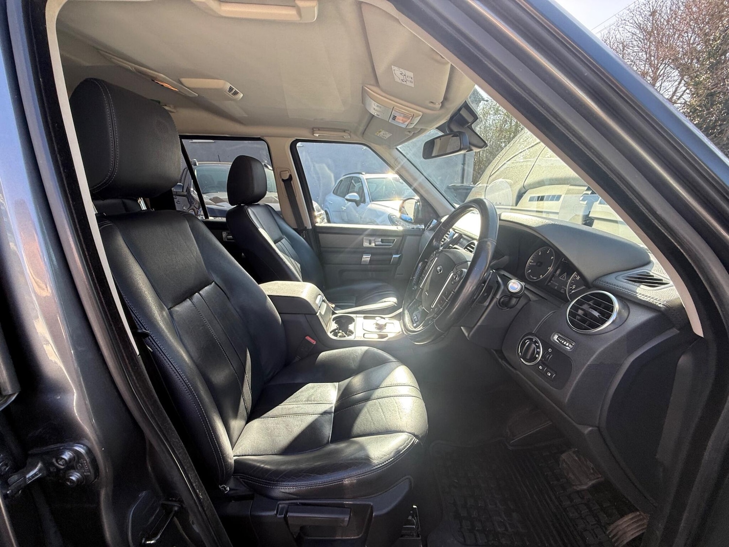 Used Land Rover Discovery 4 for sale - 77924930: Photo 18