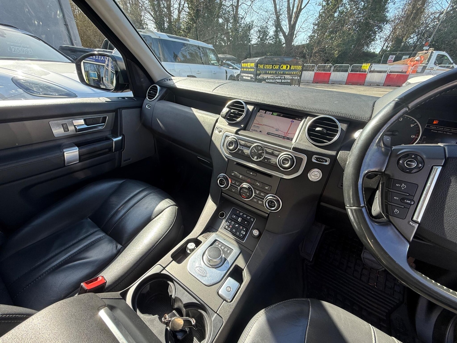 Used Land Rover Discovery 4 for sale - 77924930: Photo 25