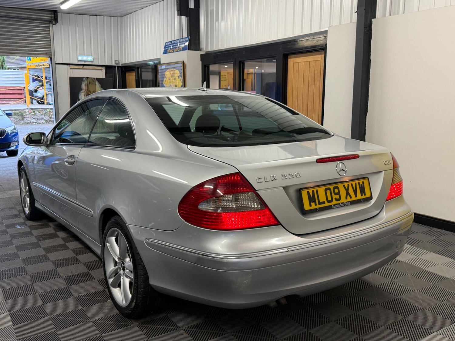 Used Mercedes-Benz CLK 2009 for sale - 76645248: Photo 10