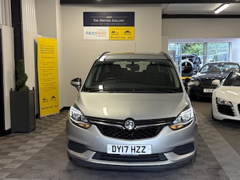 Used Vauxhall Zafira Tourer 2017 for sale - 77216224: Photo