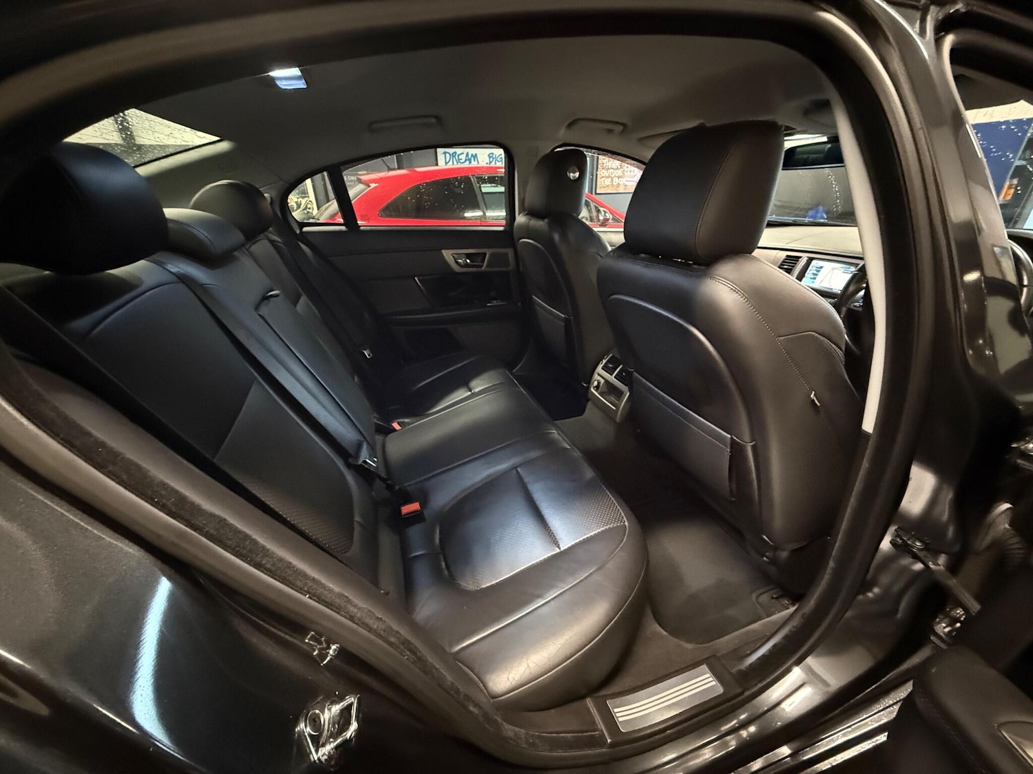 Used Jaguar XF 2011 for sale - 77468112: Photo 19