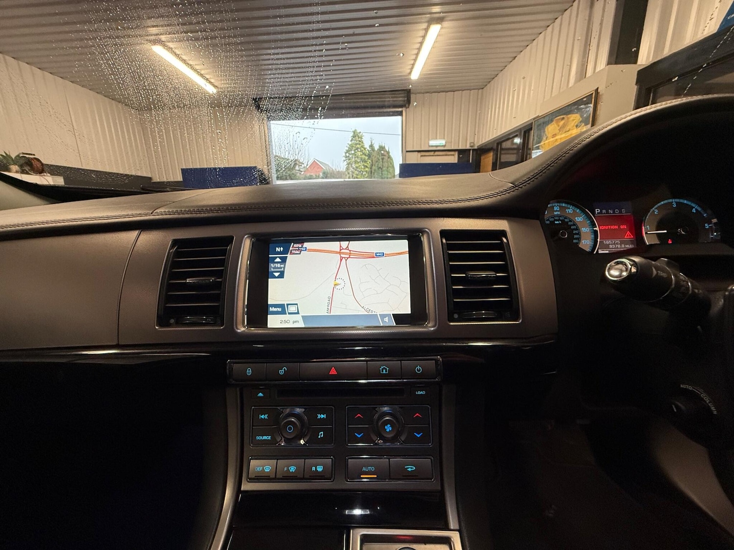 Used Jaguar XF 2011 for sale - 77468112: Photo 21