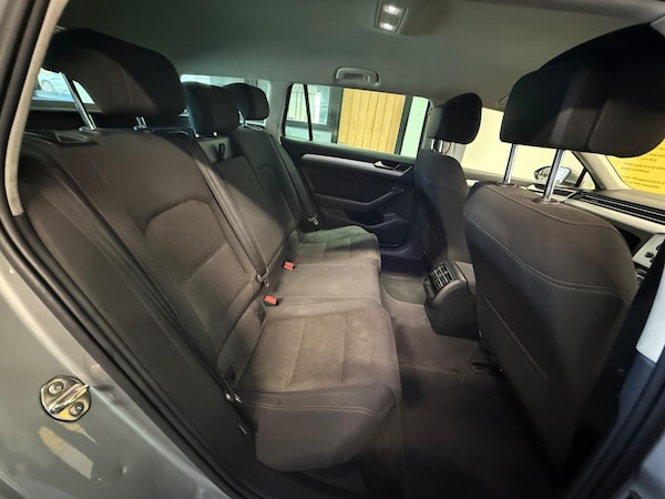 Used Volkswagen Passat 2017 for sale - 75669678: Photo 11