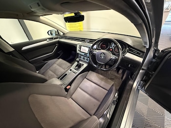 Used Volkswagen Passat 2017 for sale - 75669678: Photo 4