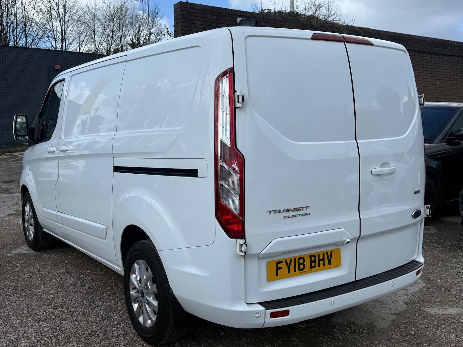 Used Ford Transit Custom for sale - 78058116: Photo 2