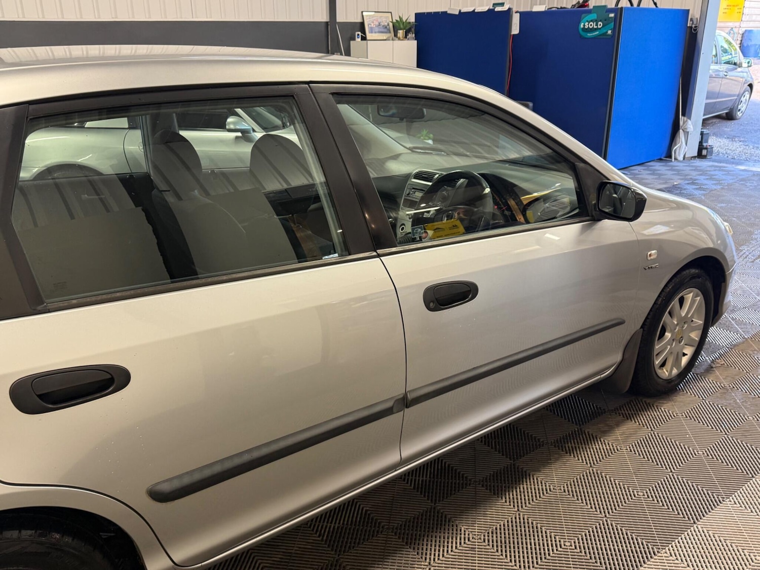 Used Honda Civic for sale - 76913713: Photo 18