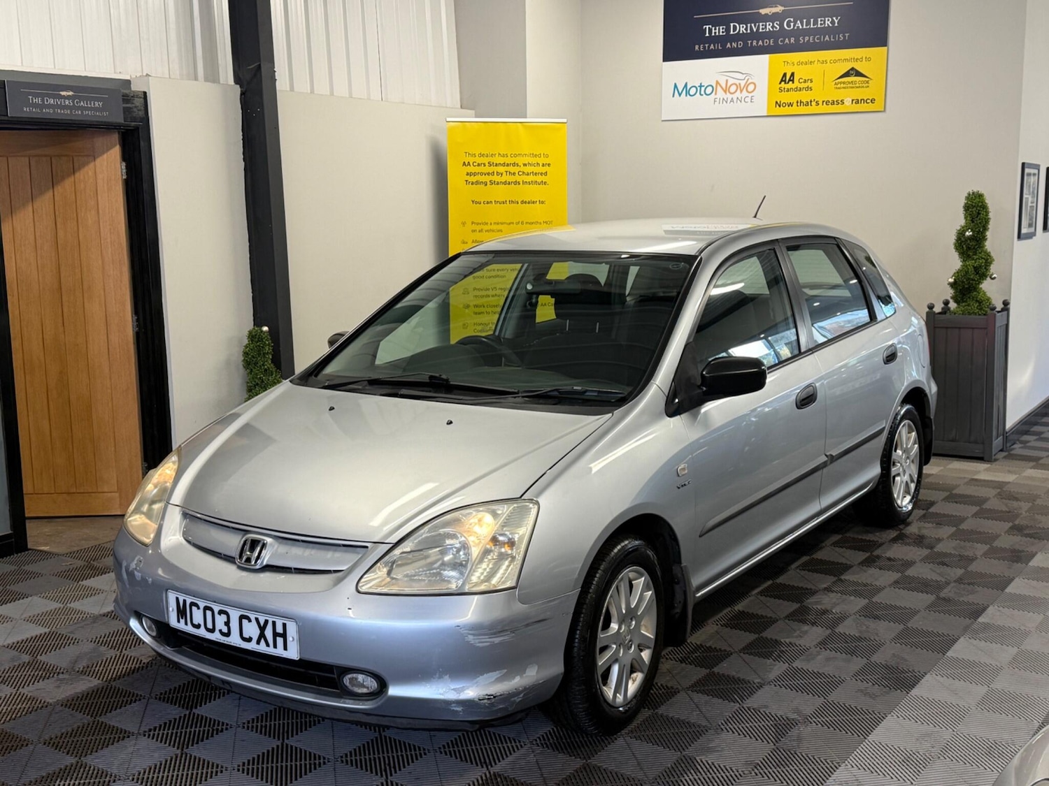 Used Honda Civic for sale - 76913713: Photo 3