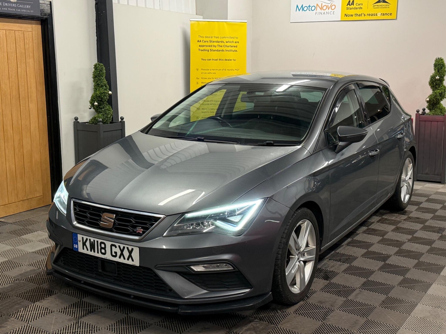 Used SEAT Leon for sale - 77267328: Photo 2