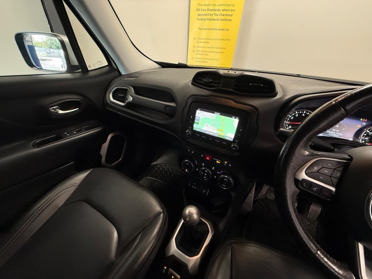 Used Jeep Renegade 2015 for sale - 76645533: Photo 10