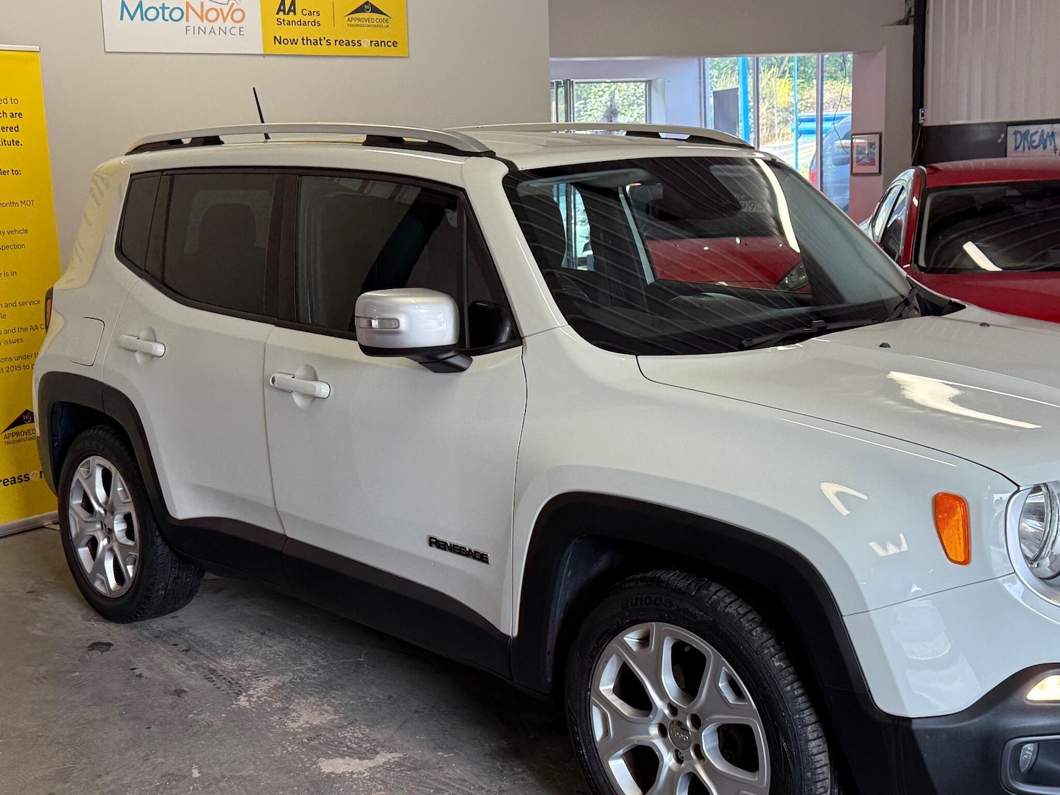 Used Jeep Renegade 2015 for sale - 76645533: Photo 23
