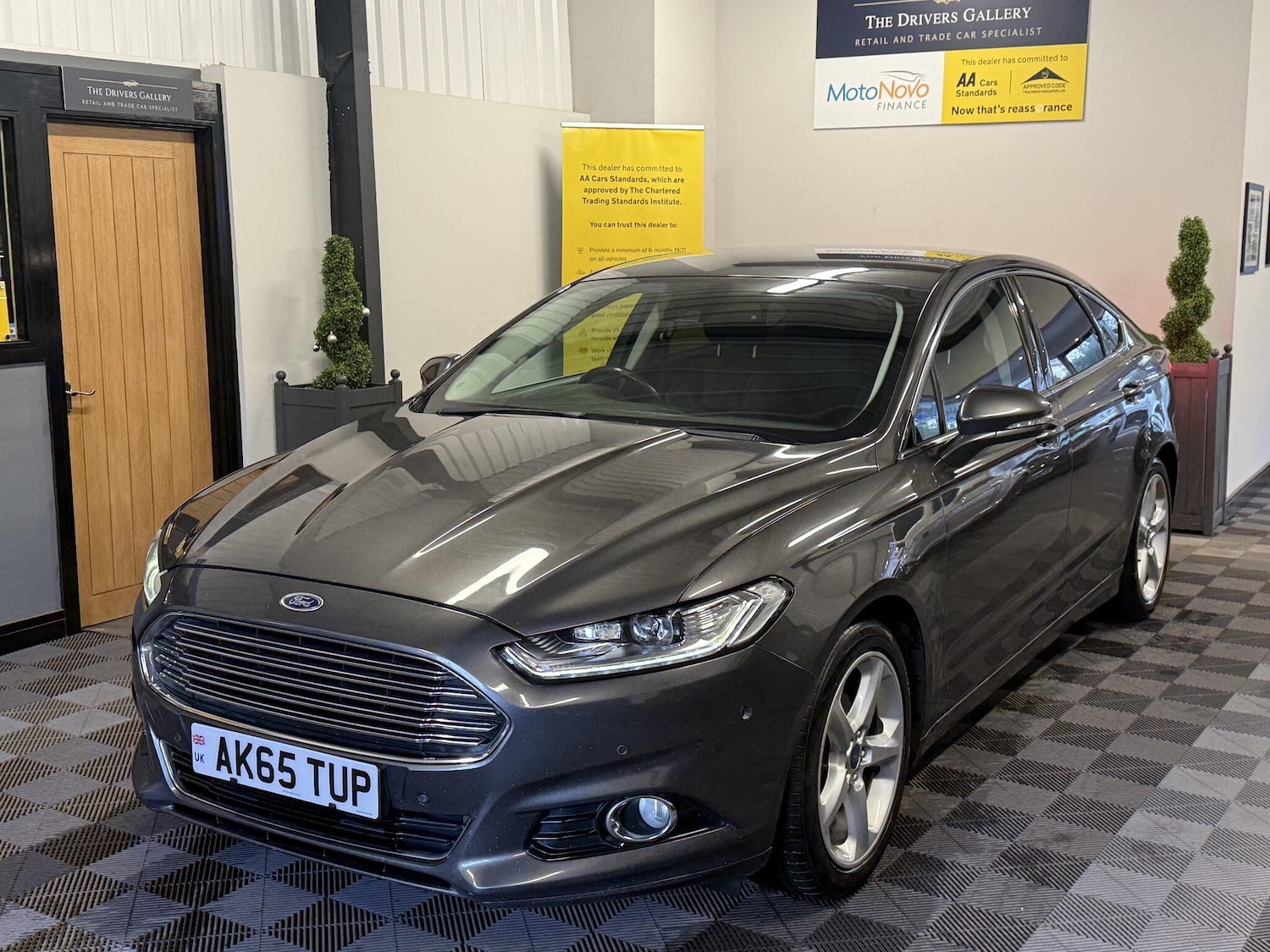 Used Ford Mondeo 2016 for sale - 77396045: Photo 2