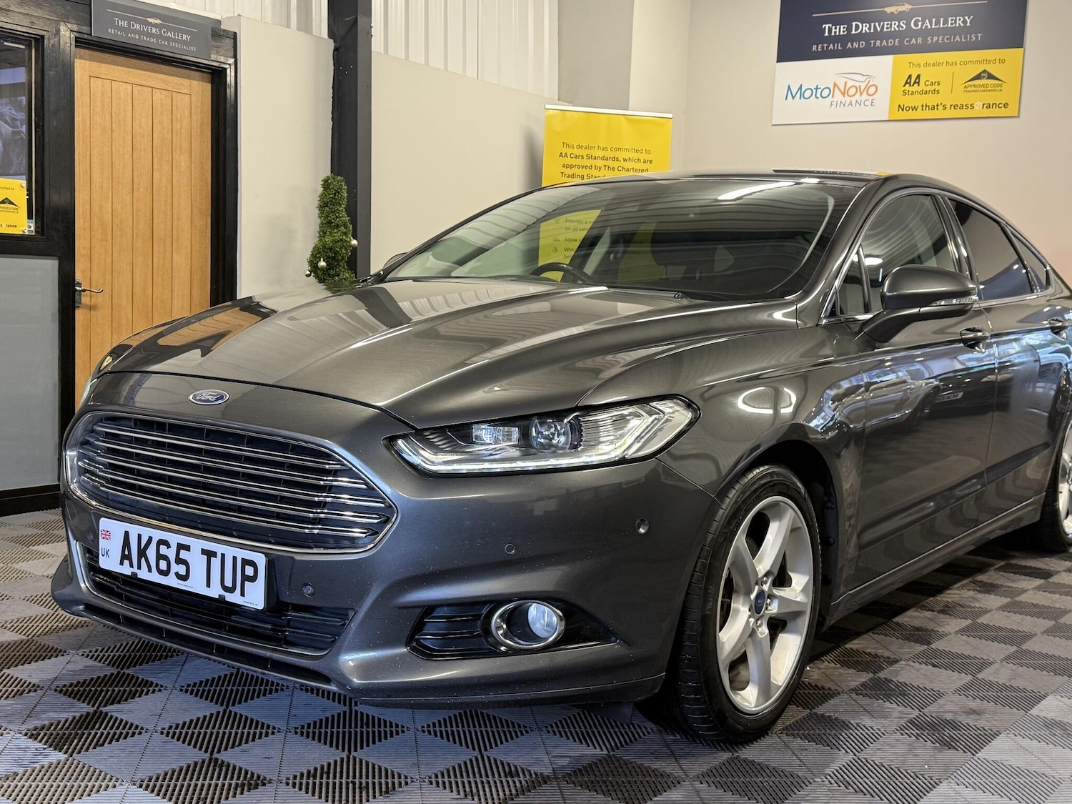 Used Ford Mondeo 2016 for sale - 77396045: Photo 24