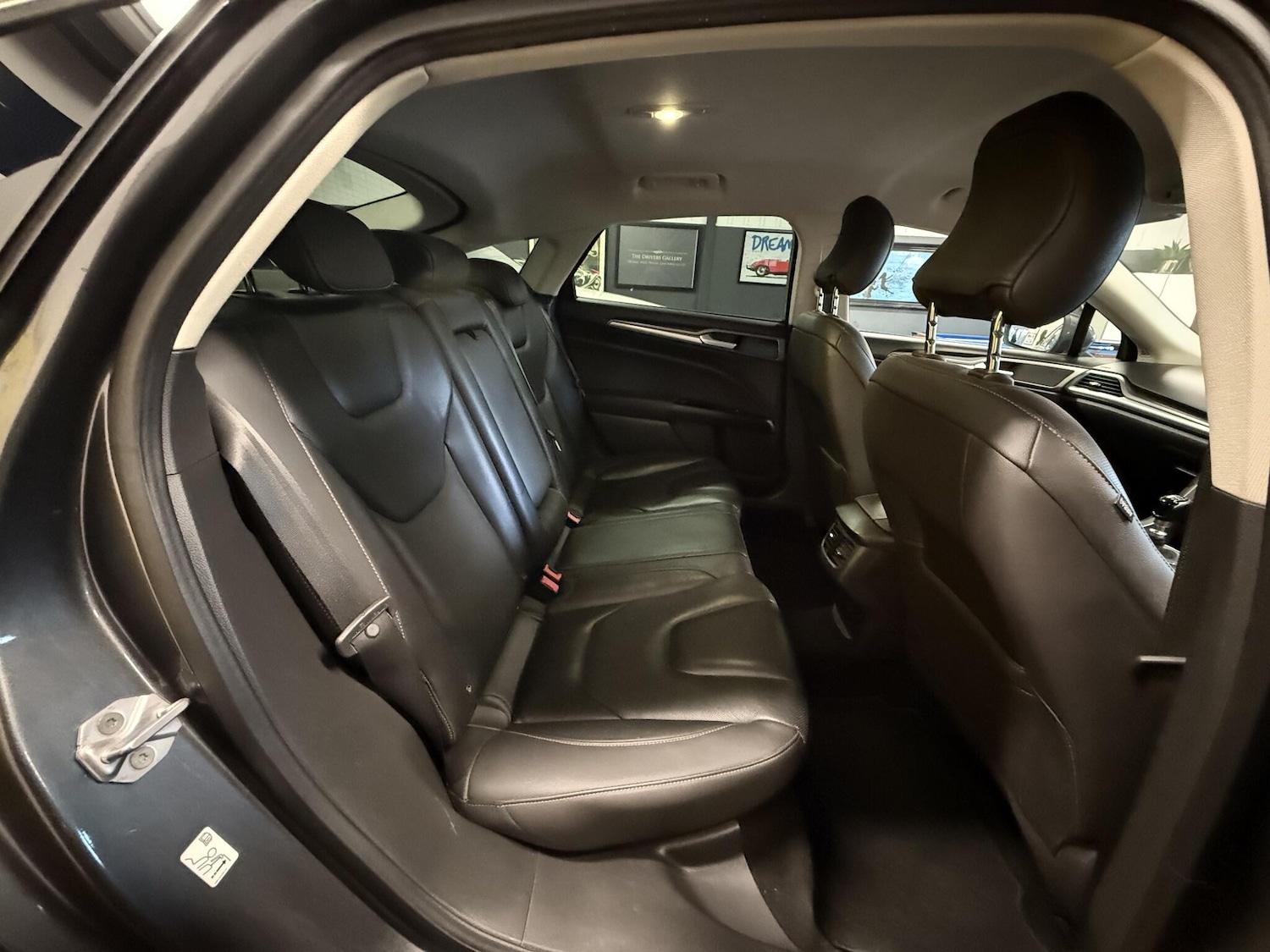 Used Ford Mondeo 2016 for sale - 77396045: Photo 8