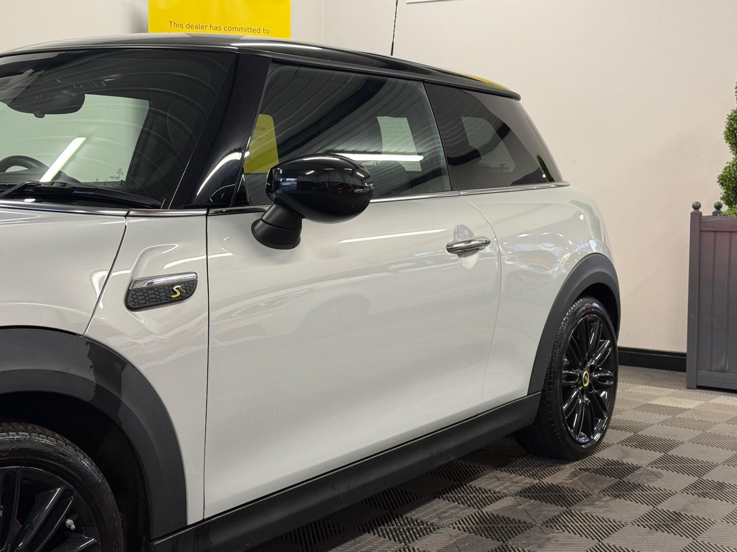 Used MINI Electric Hatch 2021 for sale - 77496786: Photo 8