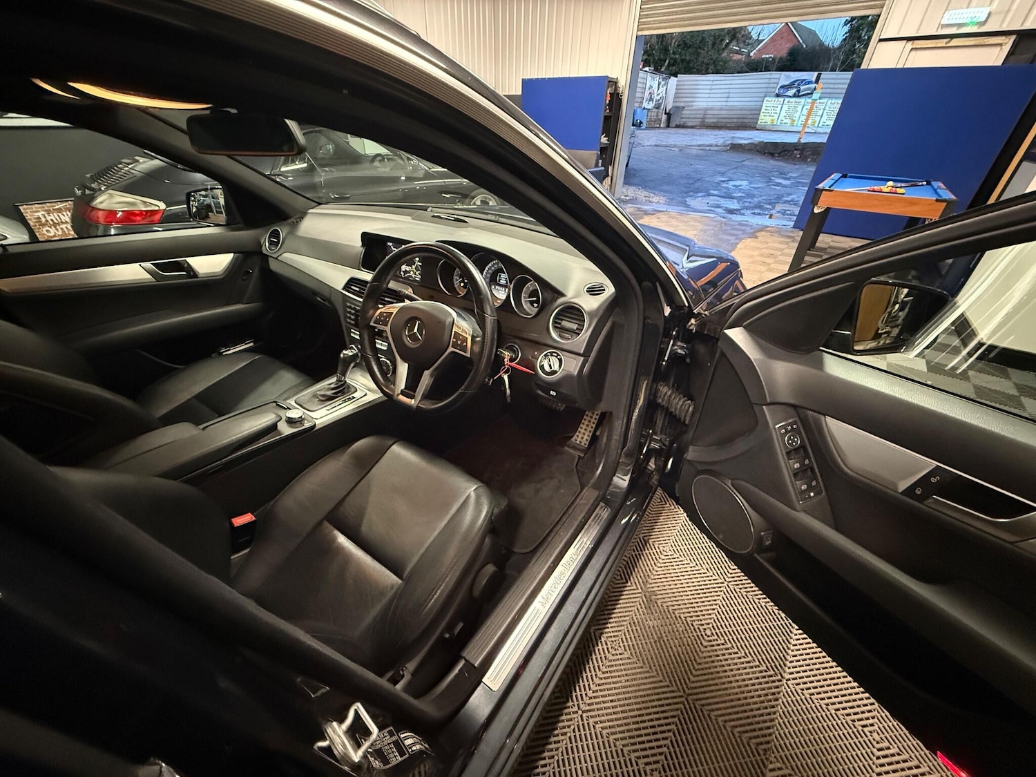 Used Mercedes-Benz C Class 2011 for sale - 77305914: Photo 10