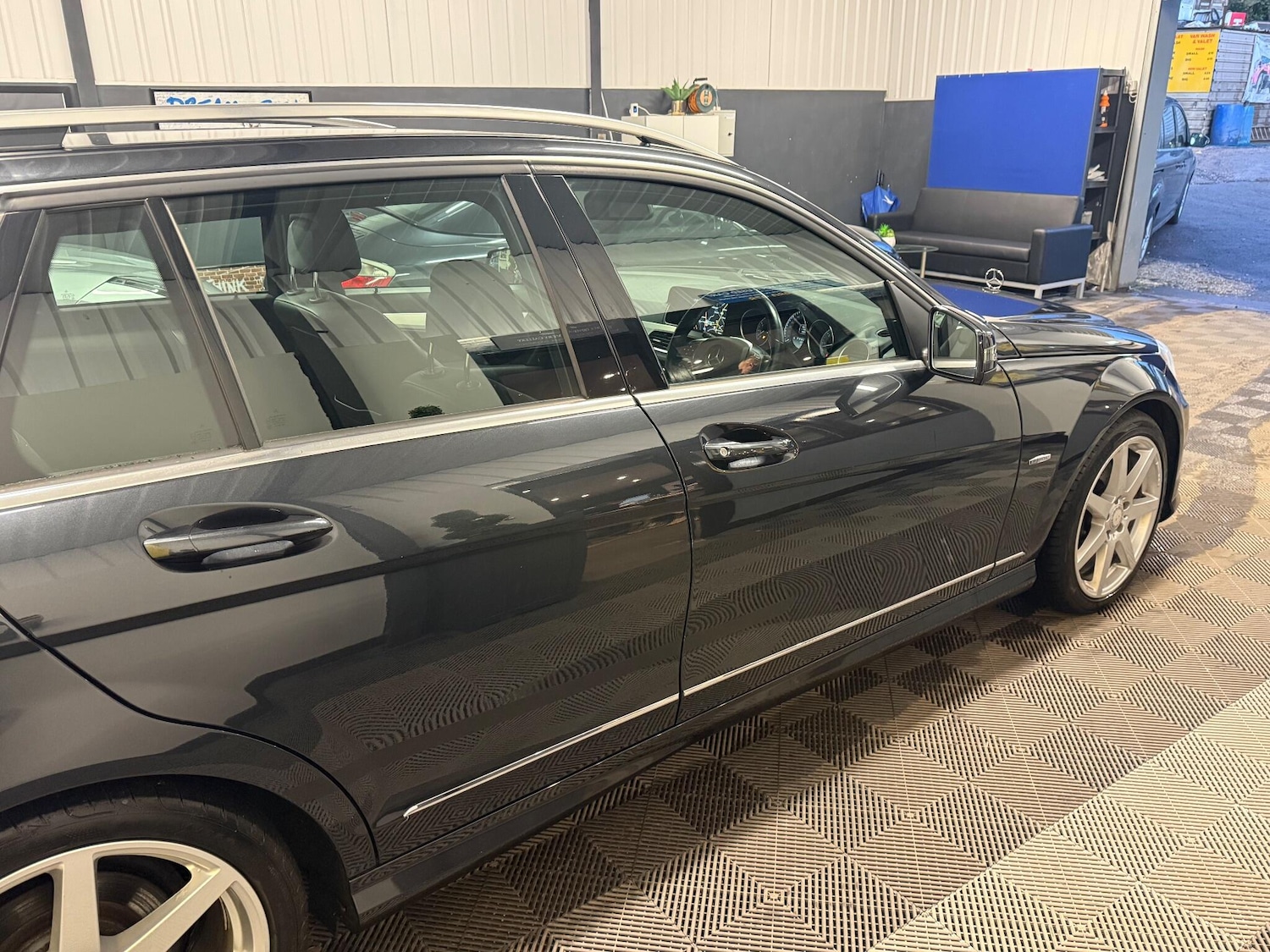 Used Mercedes-Benz C Class 2011 for sale - 77305914: Photo 14