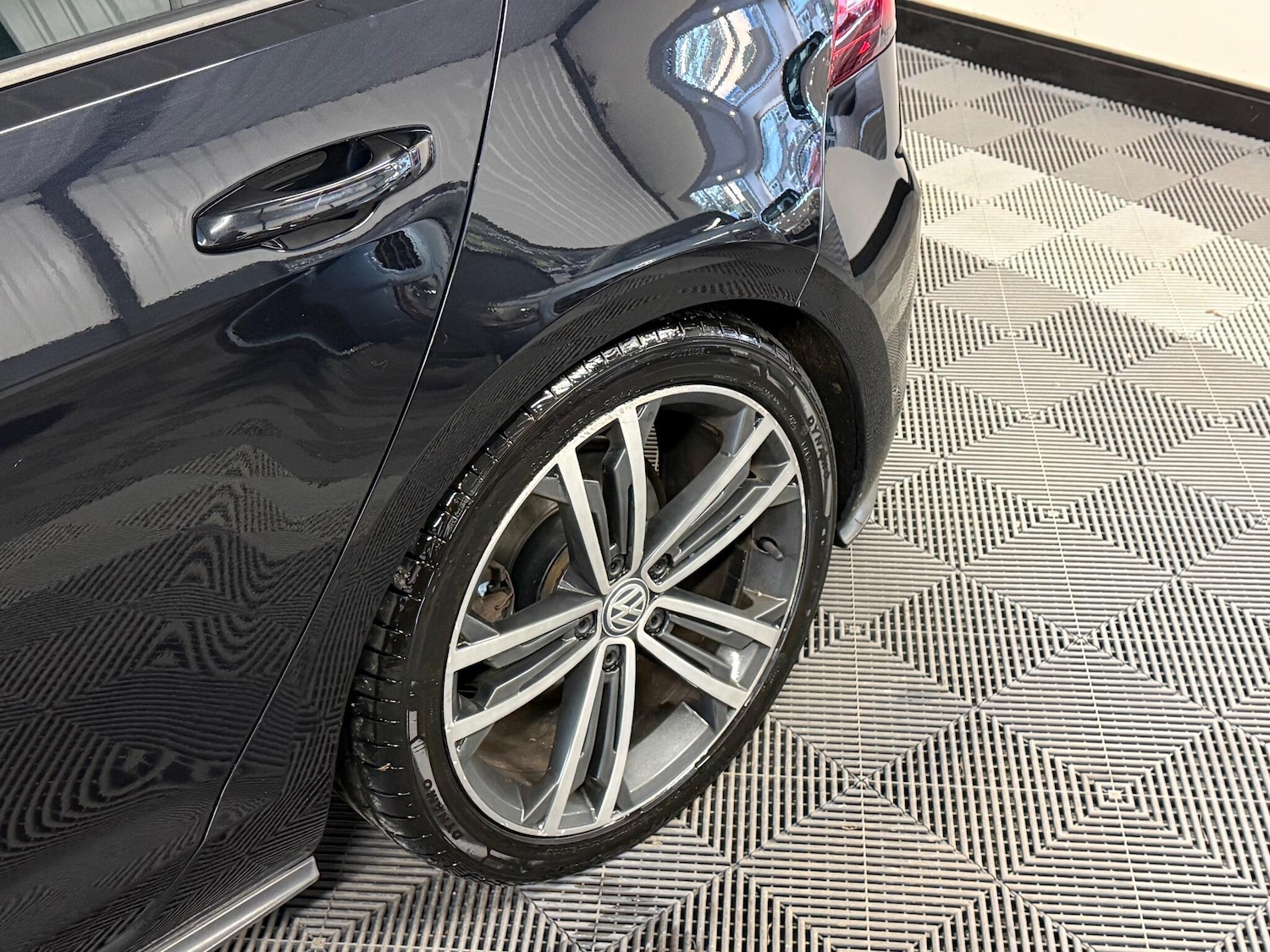 Used Volkswagen Golf 2017 for sale - 76607751: Photo 20