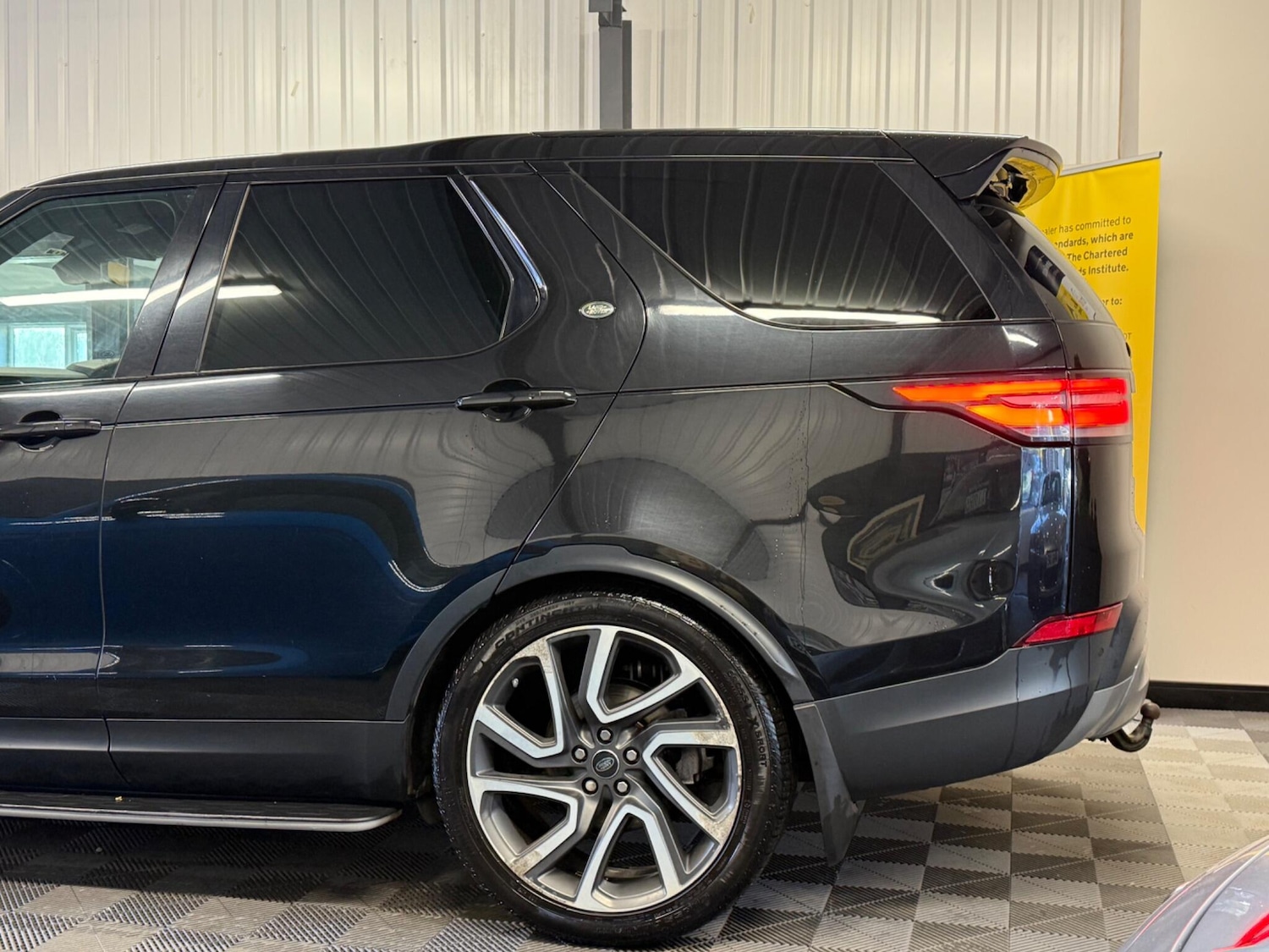 Used Land Rover Discovery for sale - 76999015: Photo 8