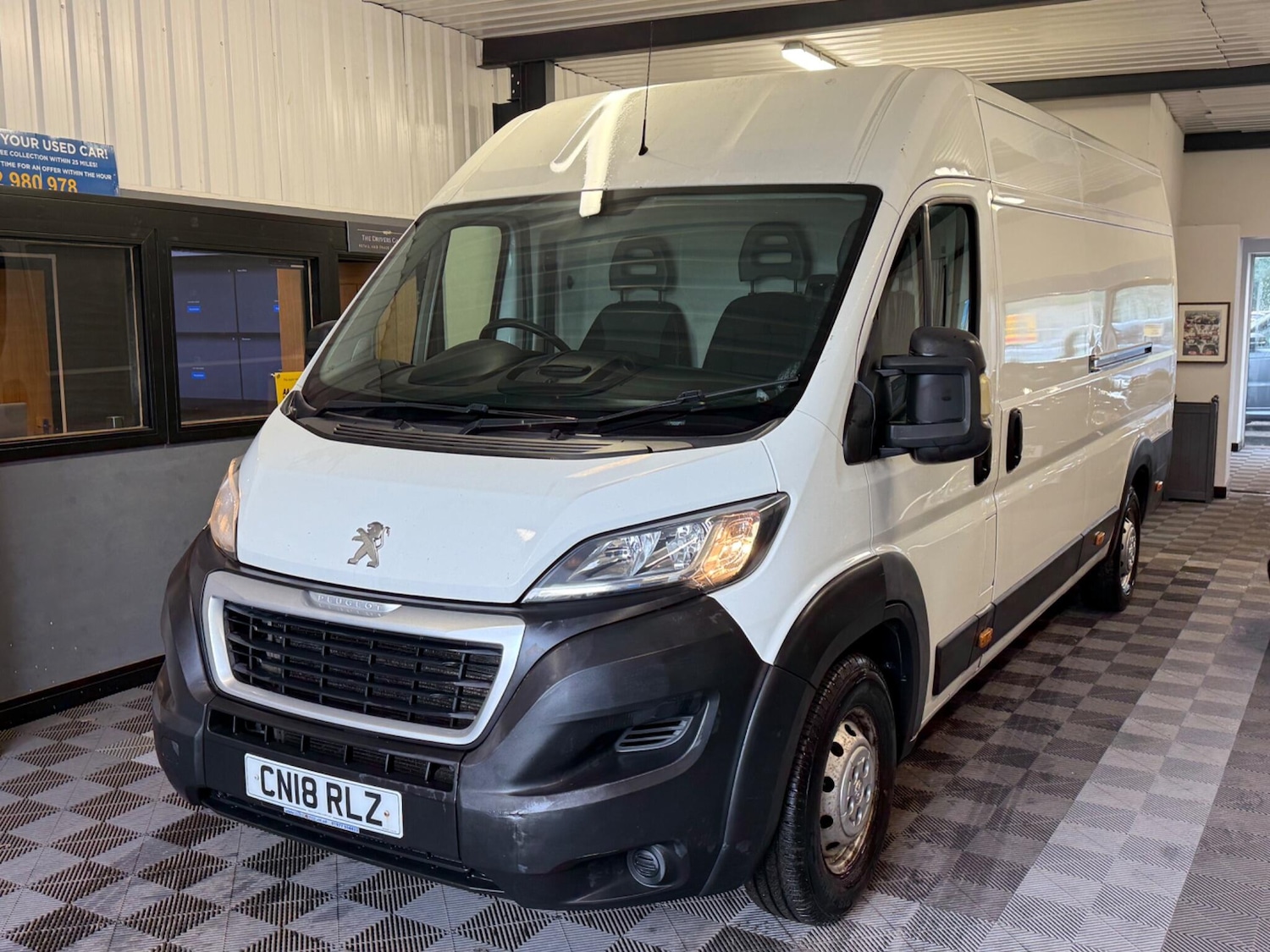 Used Peugeot Boxer 2018 for sale - 77497577: Photo 2