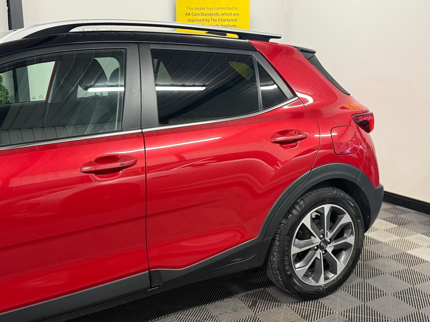 Used Kia Stonic 2018 for sale - 77215907: Photo 19