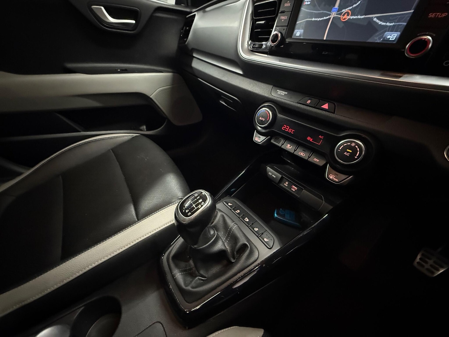 Used Kia Stonic 2018 for sale - 77215907: Photo 7