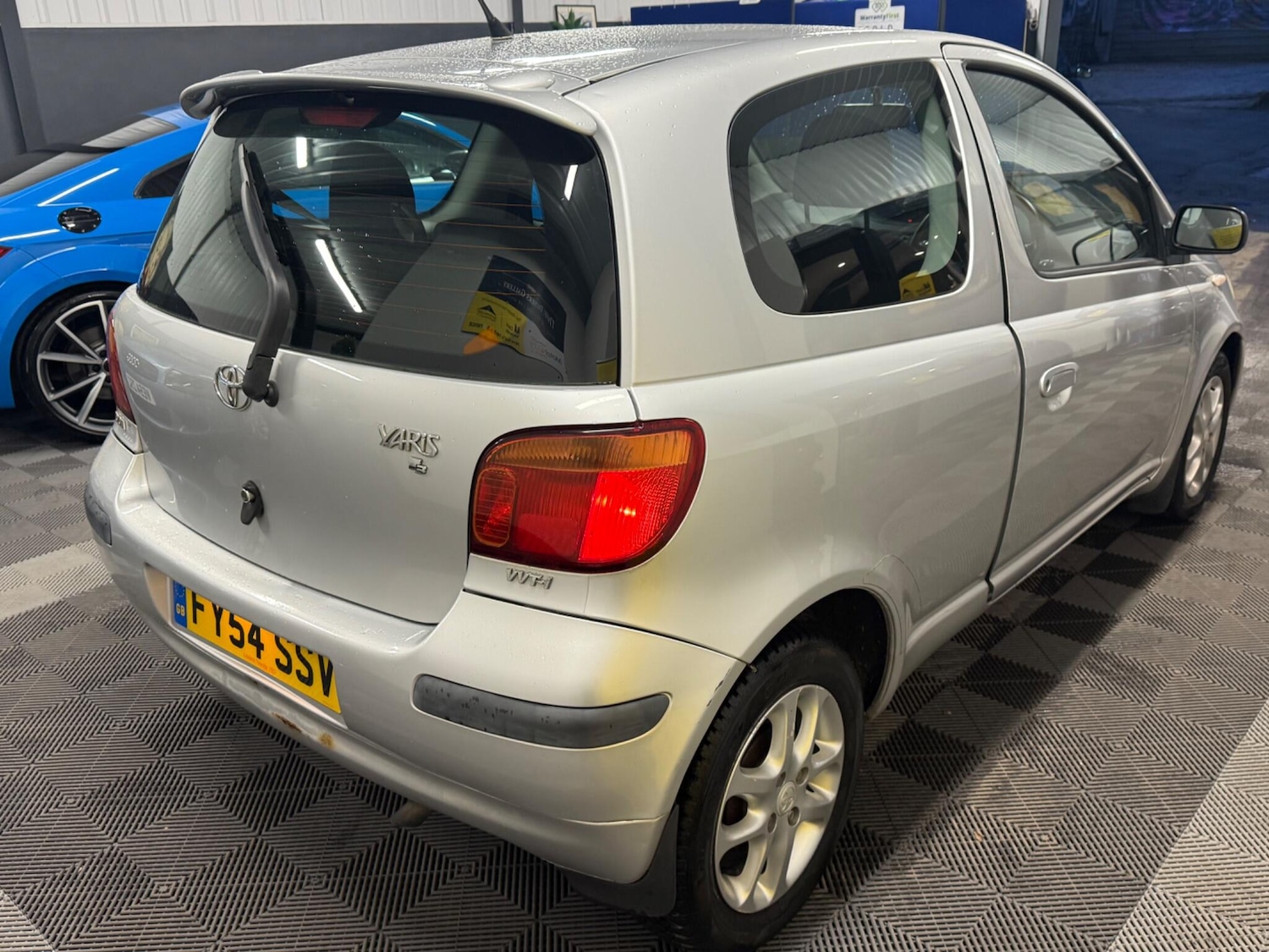 Used Toyota Yaris 2004 for sale - 76752404: Photo 12