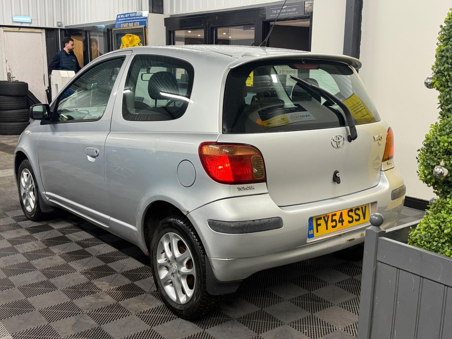 Used Toyota Yaris 2004 for sale - 76752404: Photo 14