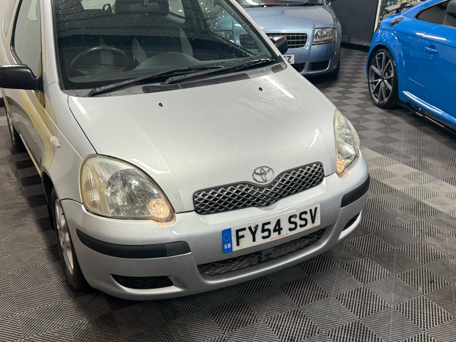 Used Toyota Yaris 2004 for sale - 76752404: Photo 6