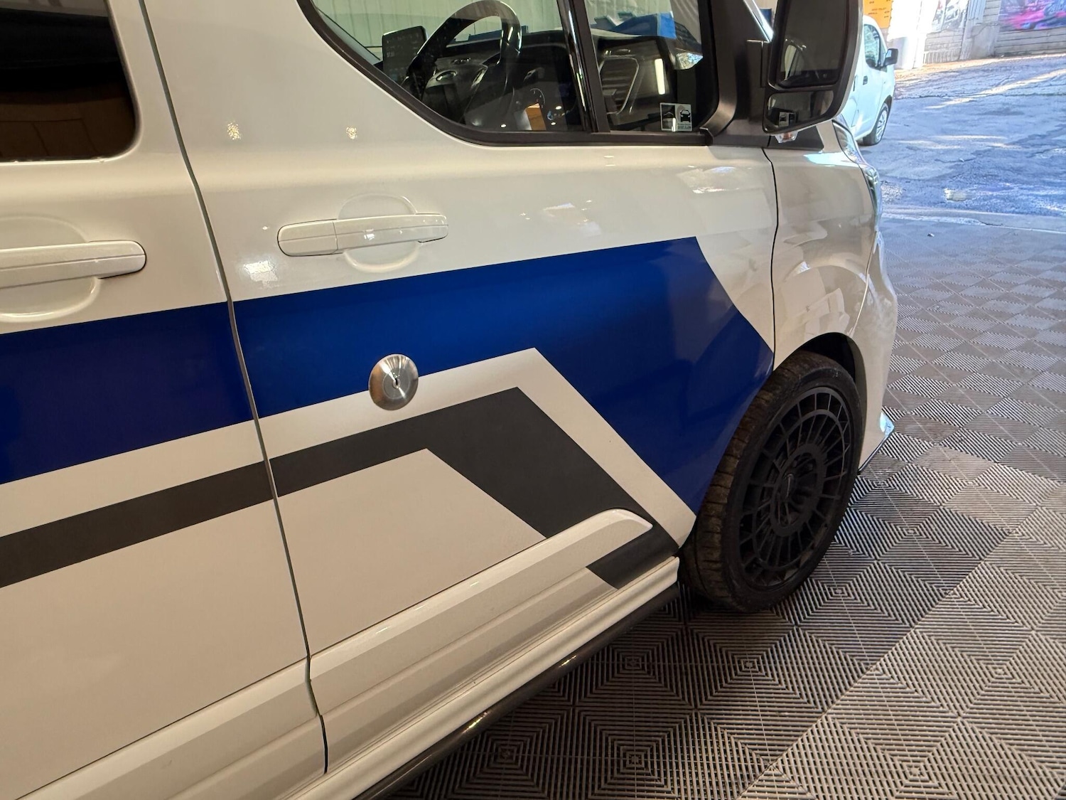 Used Ford Transit Custom 2019 for sale - 76607650: Photo 17