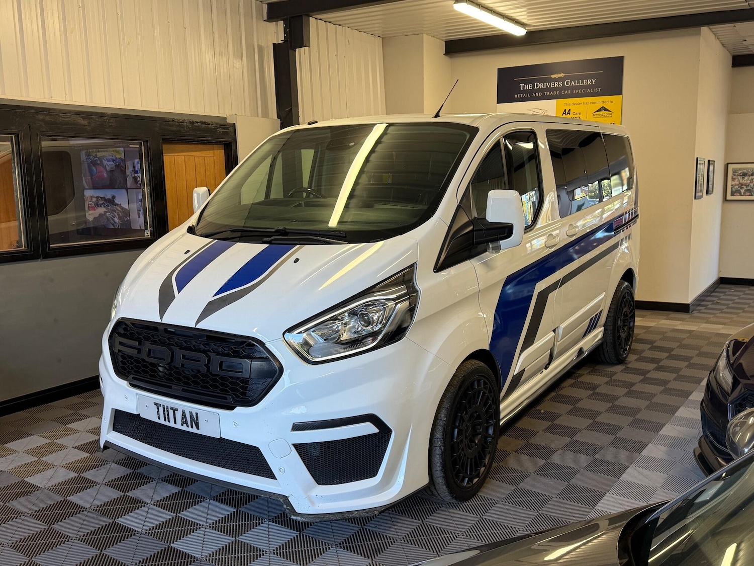 Used Ford Transit Custom 2019 for sale - 76607650: Photo 2