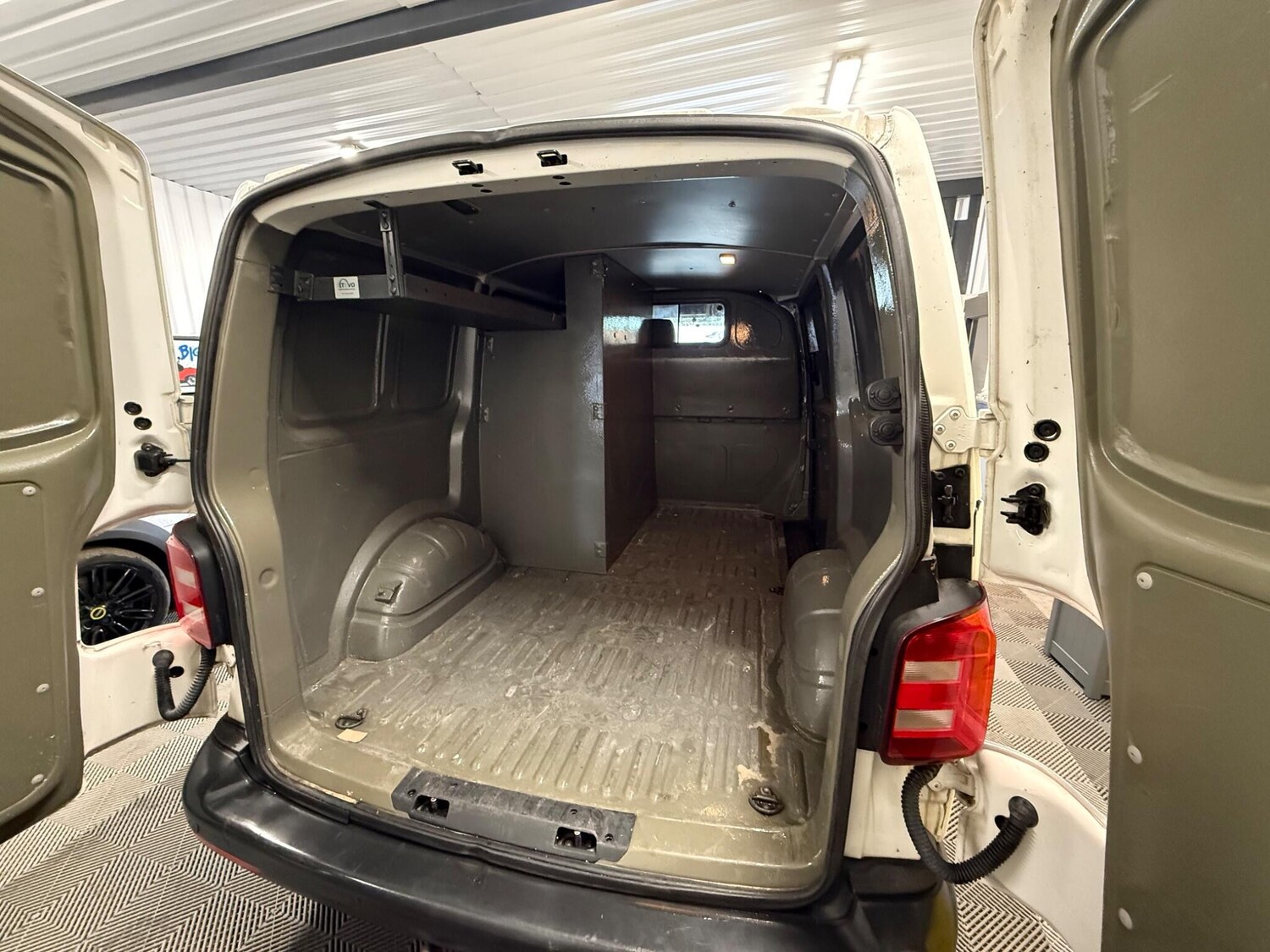 Used Volkswagen Transporter for sale - 78047551: Photo 15