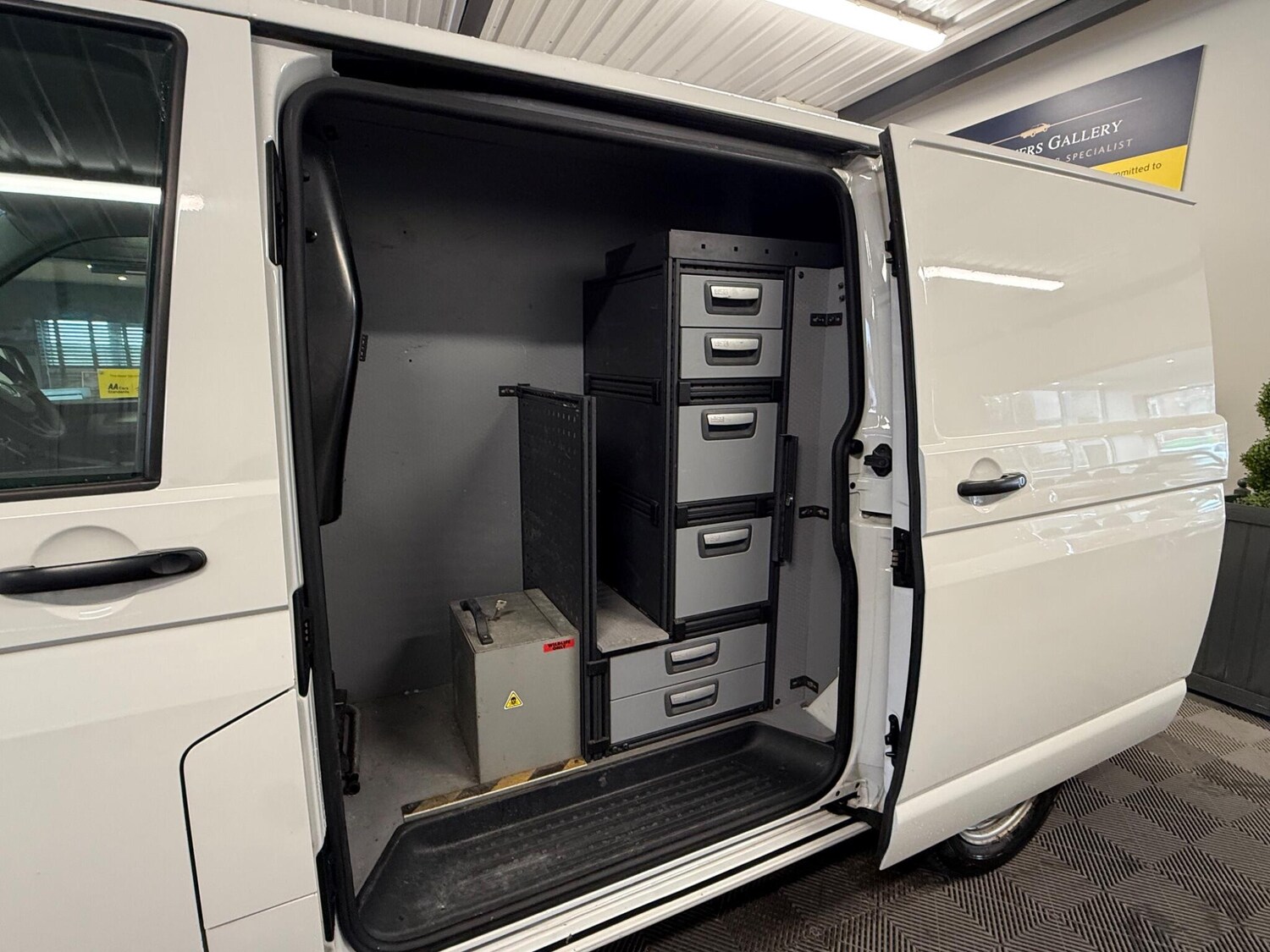 Used Volkswagen Transporter for sale - 78047551: Photo 18